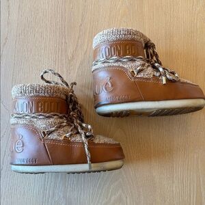 Chloe x Moon Boot Brown and Tan Boots
